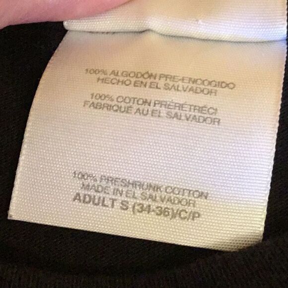 BON JOVI tour tee from 2011 with concert cities on back - Picture 8 of 8